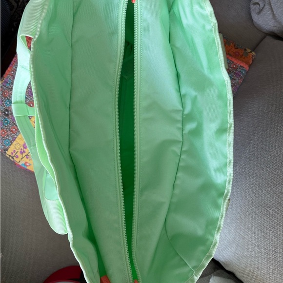 BTTM Go Tote Mega Lime - Picture 5 of 7